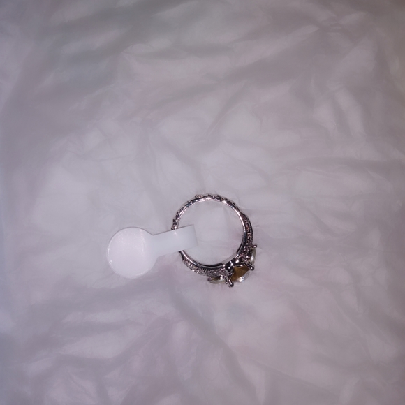 NEW STERLING SILVER RING - Picture 3 of 5